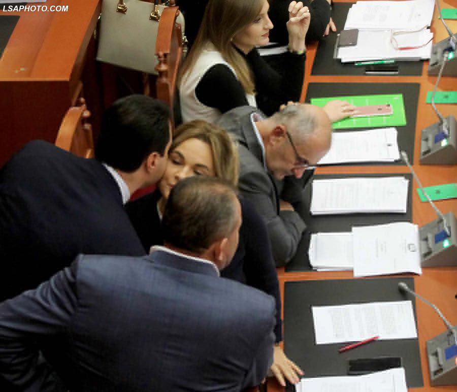 Këshilla e Patozit: Merreni me të qetë, se do nxehet Monika