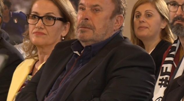 Fatos Nano “pajtohet” me Edi Ramën (FOTO)