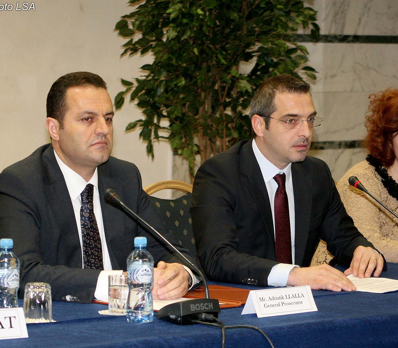 Ish-ministri Tahiri i kërkon takim Llallës pas arrestimit të Moisi Habilaj