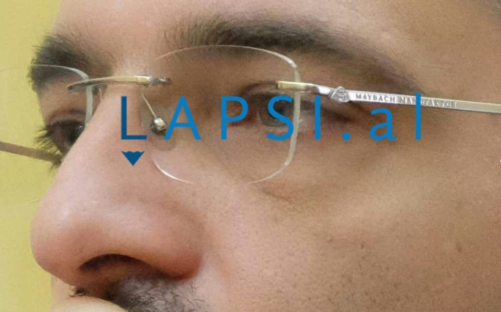 Fotot që provojnë se syzet e Saimir Tahirit kushtojnë 10 mijë e 560 dollarë