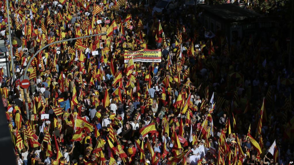 Mijëra njerëz protestë në Barcelonë