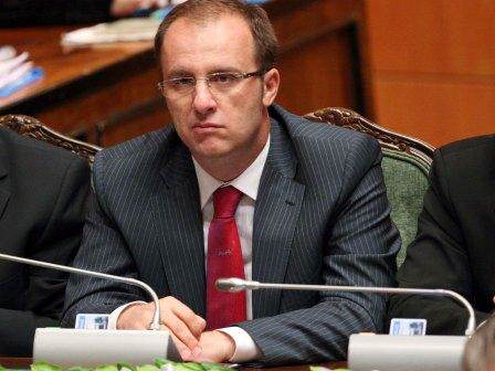 Ndahet nga jeta ish-ministri, vuante nga një sëmundje e rëndë