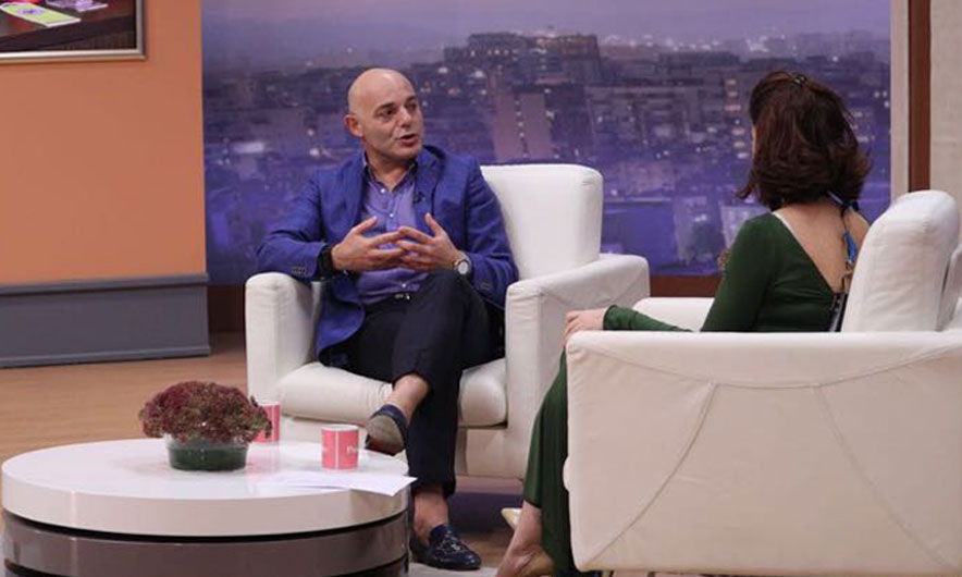 Rrëfimi i Fevziut: Më ftuan për një drekë dhe më sollën një çantë me para