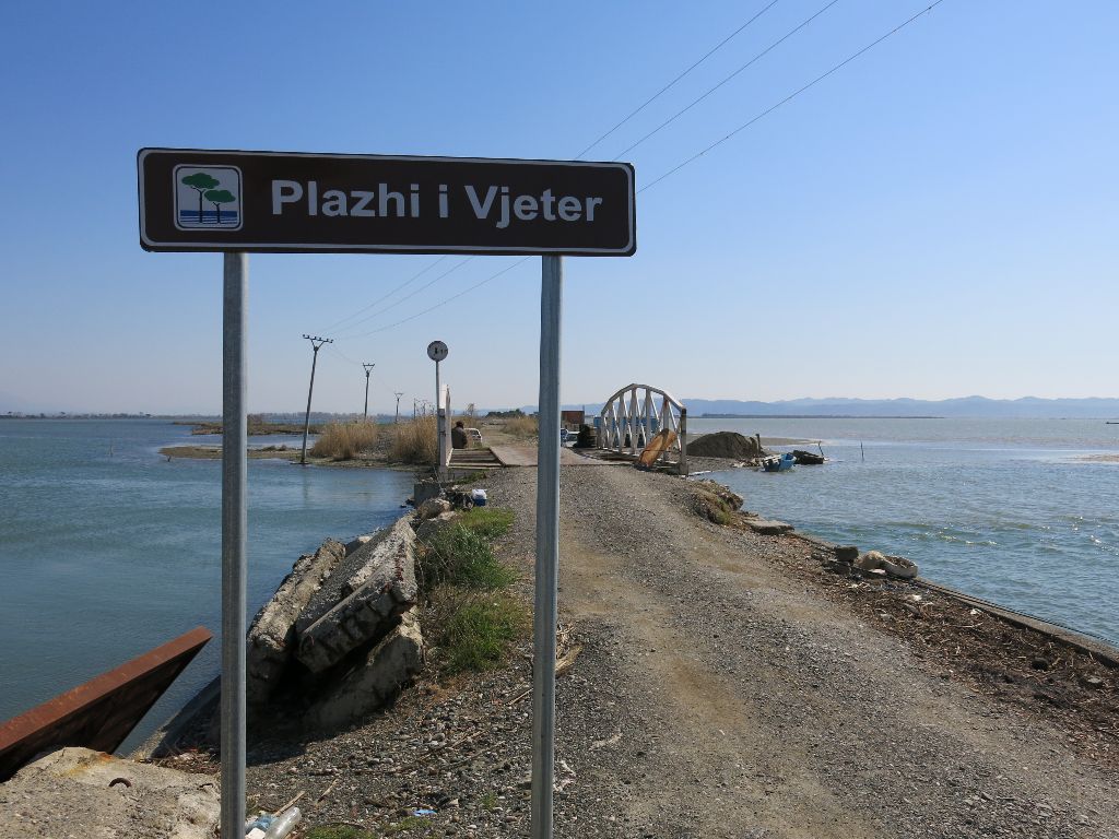 “Çfarë janë këta avionë të vegjël në Lagunën e Patokut? I panë të gjithë!”