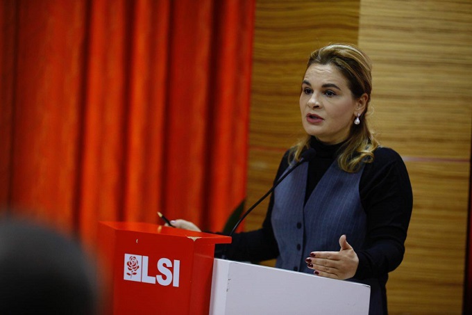 Kryemadhi nga Durrësi: 33 zv.ministrat janë përfaqësues të oligarkëve