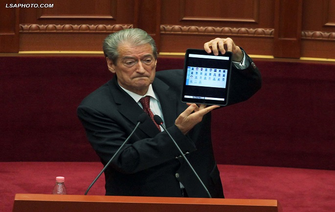 Berisha zbulon emrin: Cili është ministri tjetër që pritet t’i hapet dosja bombë