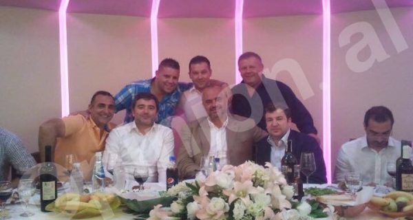 DENONCIMI/ Rama, Dako Klosi dhe Tahiri, të rrethuar nga bandat (FOTO)