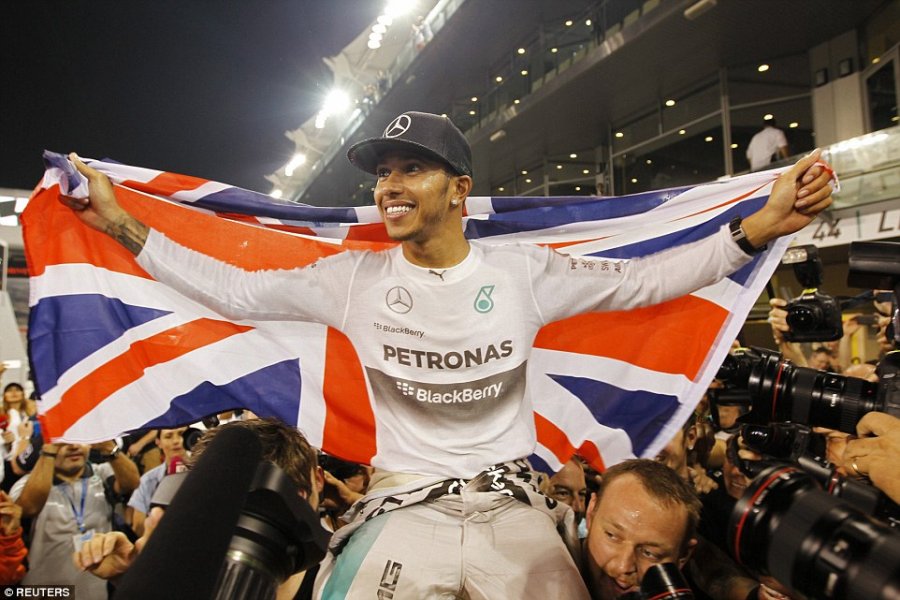Formula 1, Lewis Hamilton shpallet kampion Bote