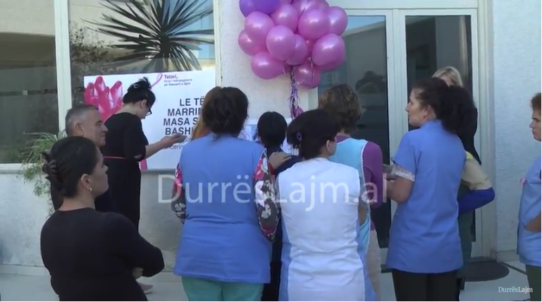 Mamografët e lëvizshëm ndalen në Durrës, depistime falas për vajzat dhe gratë (VIDEO)