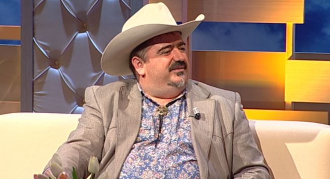 Eduart Ndocaj rrëfen pse u prishën marrëdhëniet me Metën