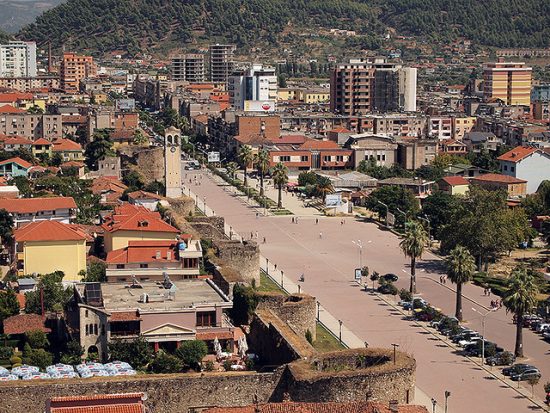 “Në Elbasan janë ngrënë qen e mace në vitin 1985”