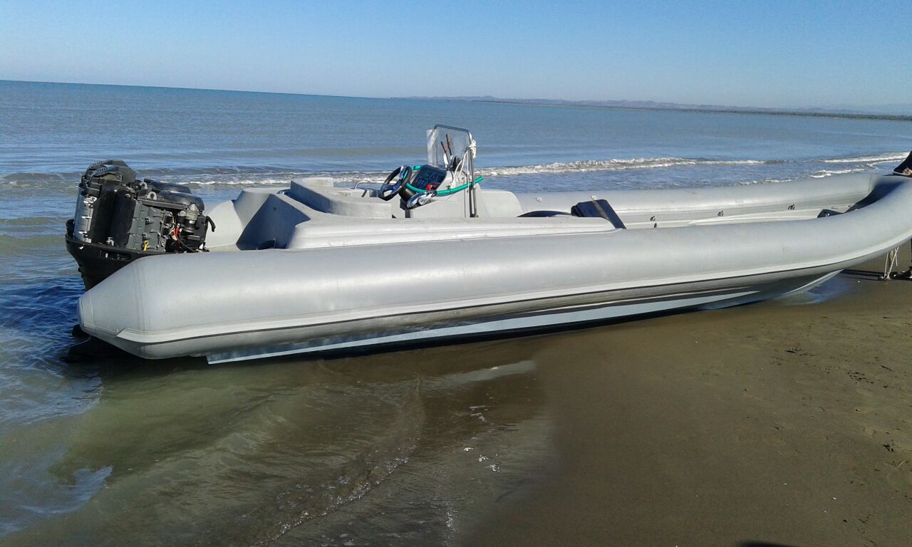 Ndjekje si në filma, trafikantët hedhin drogën në det dhe ‘avullojnë’