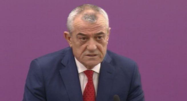 Balla merr postin e Gramoz Ruçit