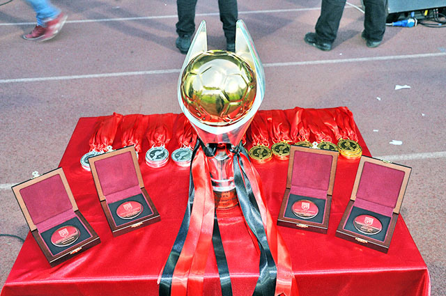 Kalendari i ngjeshur, FSHF shtyn Kupën