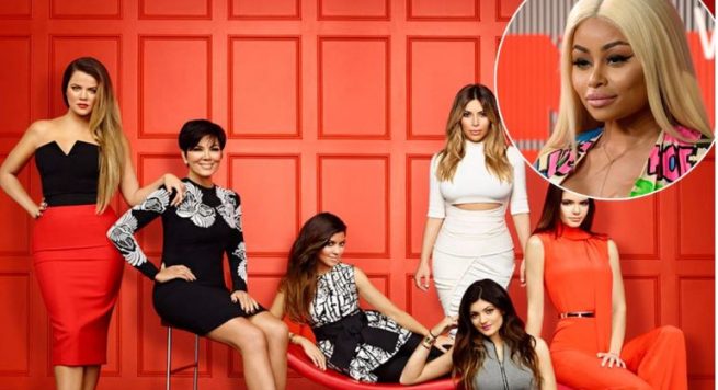 ‘Nusja e shtëpisë’ hedh në gjyq familjen Kardashian-Jenner