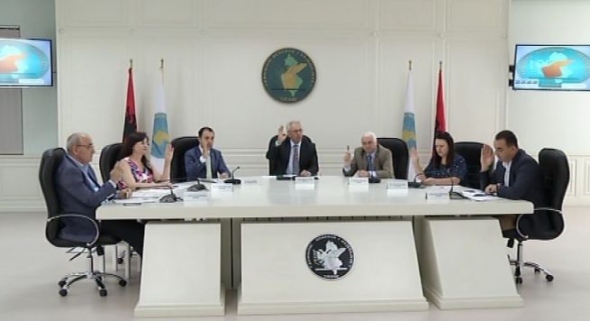 Partia Demokratike gjobitet me 12 milionë lekë nga KQZ