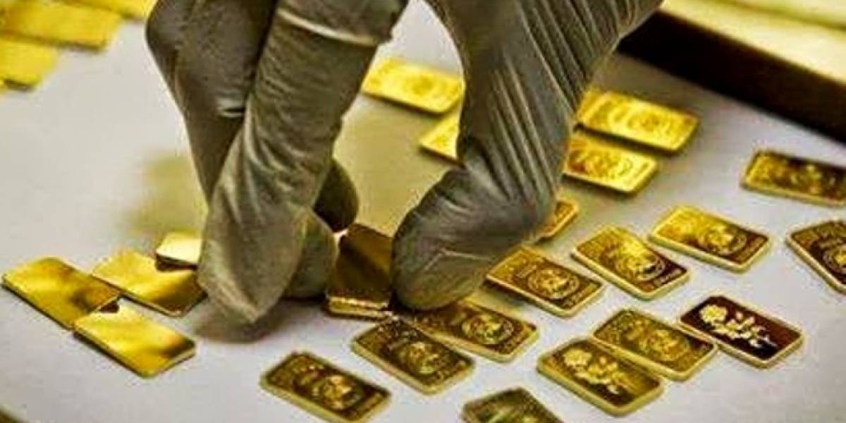 Durrës, i hyjnë në shtëpi dhe i vjedhin… një monedhë floriri!