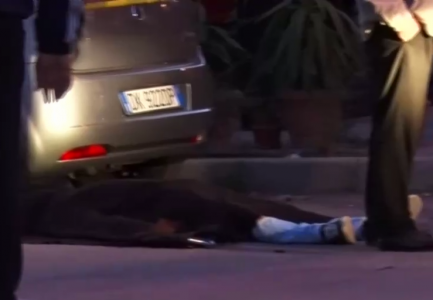 Dorëzohet në polici i dyshuari si autor i masakrës në mes të qytetit