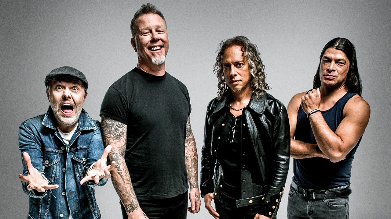 Grupi i famshëm Metallica, pozon me flamurin shqiptar (FOTO)
