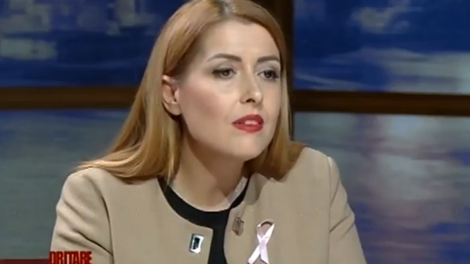 Rritje rroge/ Manastirliu jep lajmin e mirë për të gjithë mjekët e infermierët