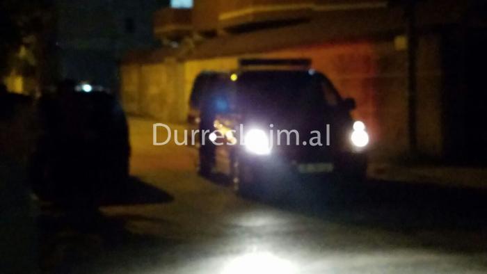 Plagosja në Durrës, policia jep detaje dhe identifikon autorin e ngjarjes (VIDEO)