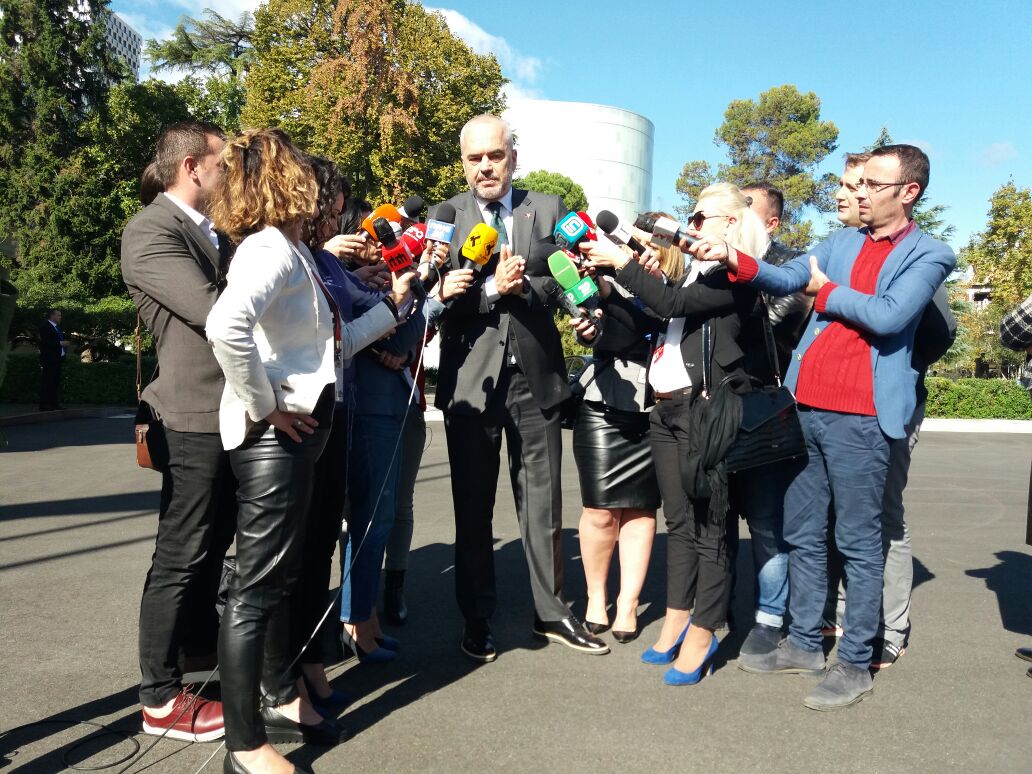 Federata Europiane e Gazetarëve reagon ashpër ndaj Ramës: Kjo sjellje e përsëritur, duhet të ndalet!