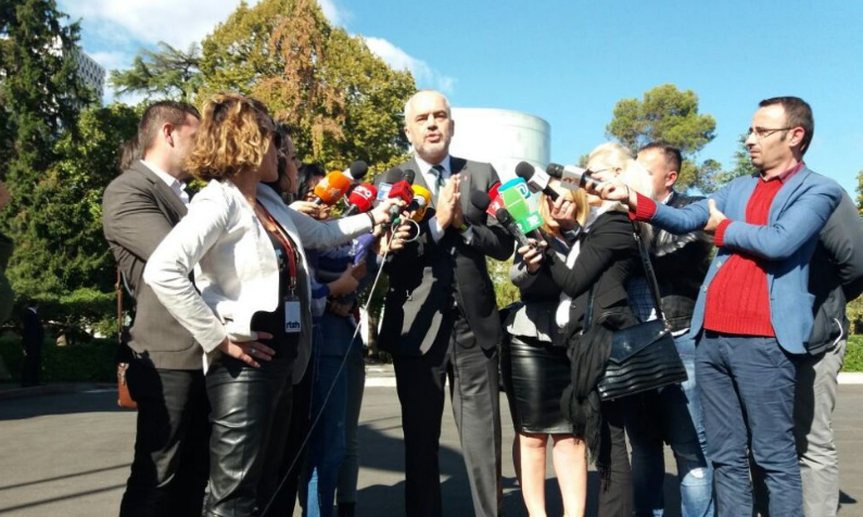 Fyerjet e Ramës ndaj gazetarëve, reagon UGSH: Bojkotojeni!