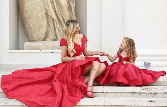 Hera feston 4 vjetorin e lindjes, mami Rezi urim të ndjerë për të bijën