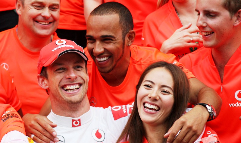 Rrëfimi i pilotit kampion bote: E zura në flagrancë, tentoi të abuzojë me gruan time!