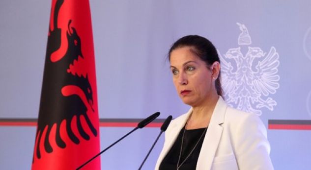 PD kërkon largimin e Ministres së Kulturës: Do ndërmarrin hapa konkretë