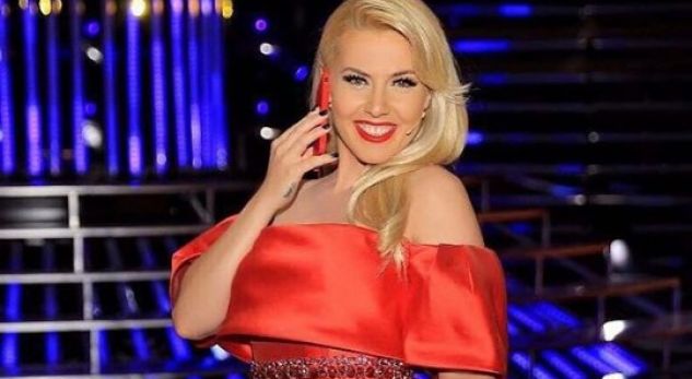 Prindërit e Olta Gixharit festojnë përvjetorin, aktorja shpreh adhurimin e saj për ta (FOTO)