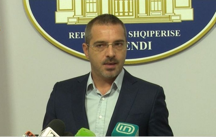 Saimir Tahiri publikon dokumentin: Italia nuk po më heton!