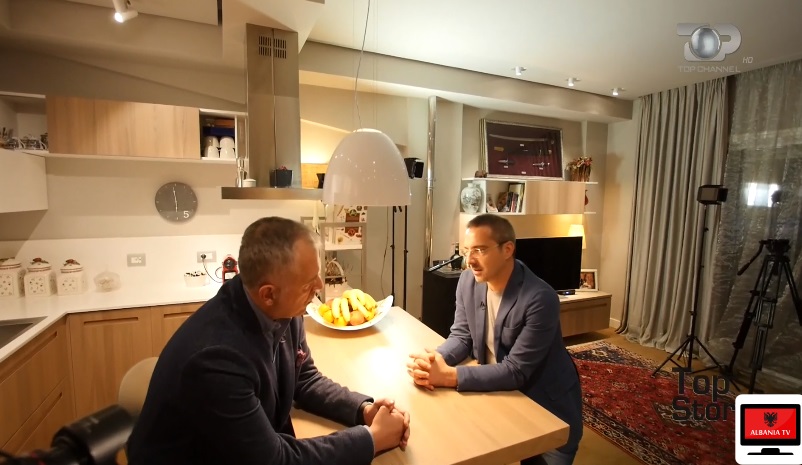 “Familja u stresua”! Zagani i kthehet Tahirit: Po fëmijët e mi, kur më çove 20 veta si hiena?