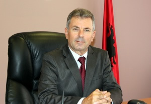 Dorëhiqet kreu i SHISH-it Visho Ajazi Lika