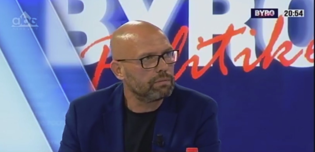 “Mbledhja e sotme kërcënim, kush guxon të hetojë qeverinë e sotme, do ta hajë”