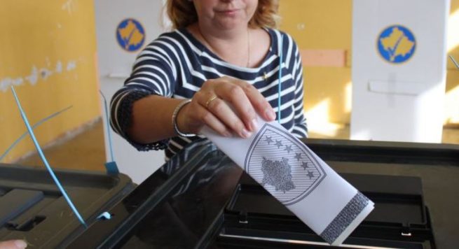 Përfundon votimi në Kosovë, morën pjesë 43.7 % e qytetarëve