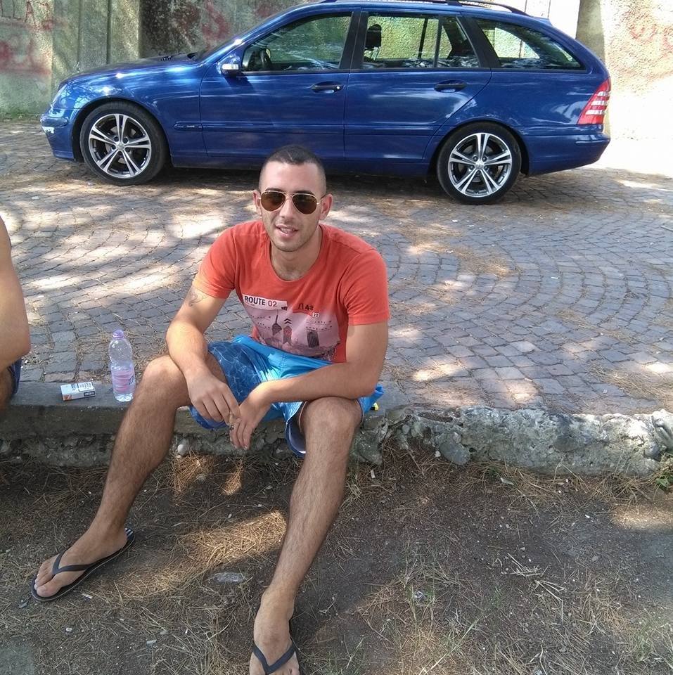 Ky është 22-vjeçari nga Durrësi i akuzuar për tentativë vrasjeje, si ndodhi ngjarja (FOTO)