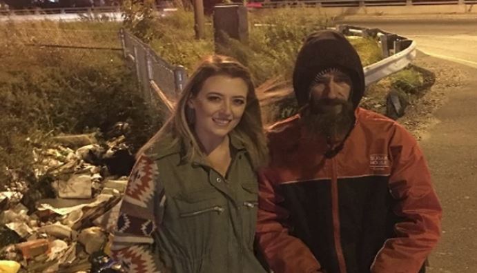 Mori 370 mijë dollarë për 20 dollarët që dhuroi, por çudit sërish