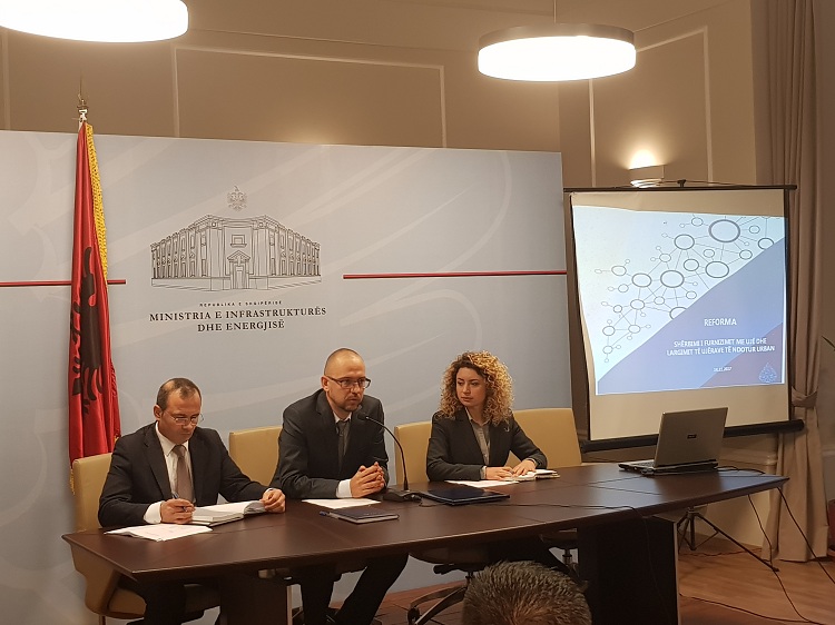 Zv.ministri Bonati, drejtorëve të ujësjellësave: Shfryni burimet njerëzore