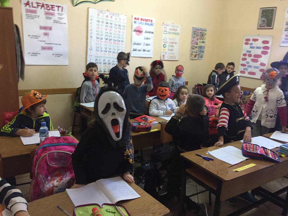 Durrës, Halloween mbërrin nëpër klasa, si u maskuan nxënësit (FOTO)