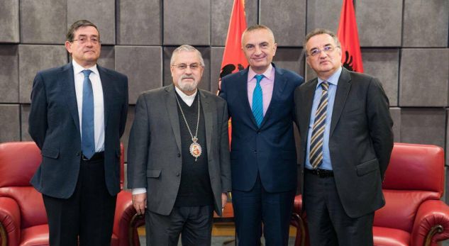 Meta takon në Tiranë personalitete të shquara arbëreshe