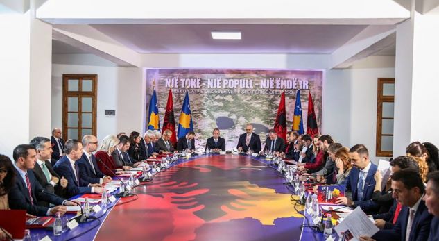 Mbledhja e ardhshme e dy qeverive mbahet në Pejë