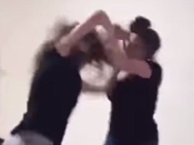 Sherr i madh mes kunatave në Durrës, njëra përfundon në polici