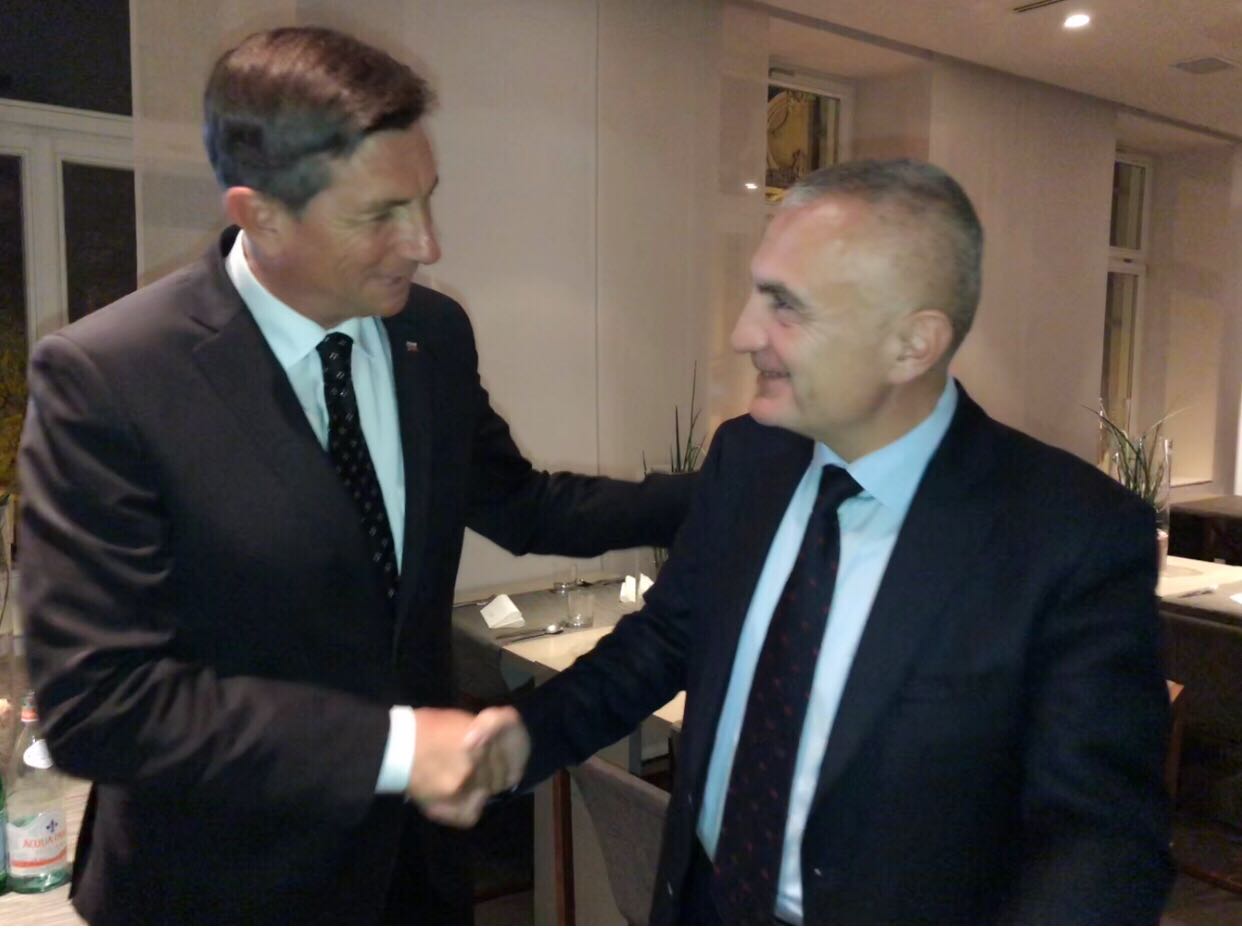 Presidenti Meta takohet me homologun slloven