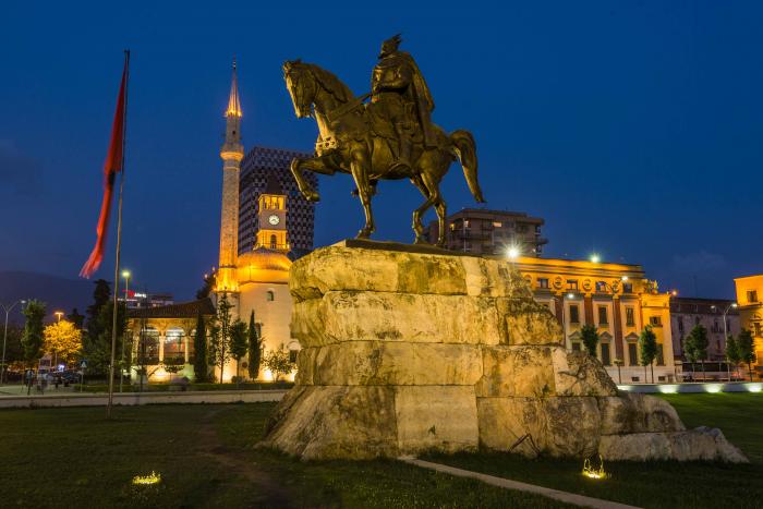 Tirana ndër më të shtrenjtat në botë për të blerë një apartament