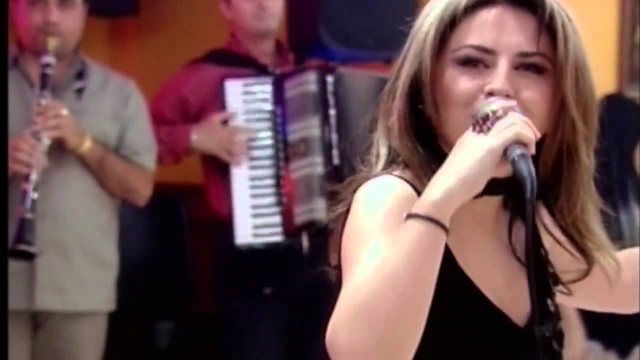 Artiola Toska zbulon sa paguhet në dasma