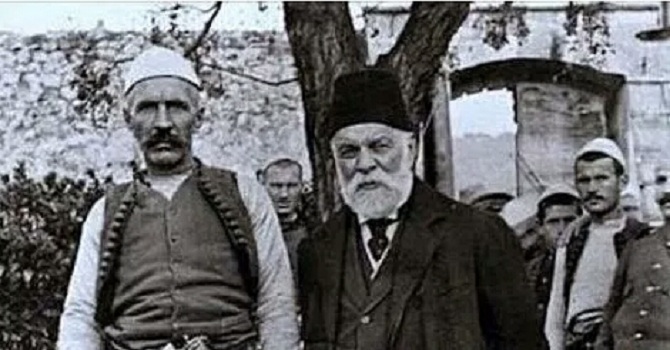 Të pathënat e 28 nëntorit të Ismail Qemalit, pritja e Durrësit dhe balta e Myzeqesë drejt Vlorës