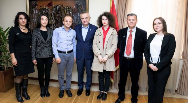 Meta njihet me shqetësimet e shoqatës së diabetikëve