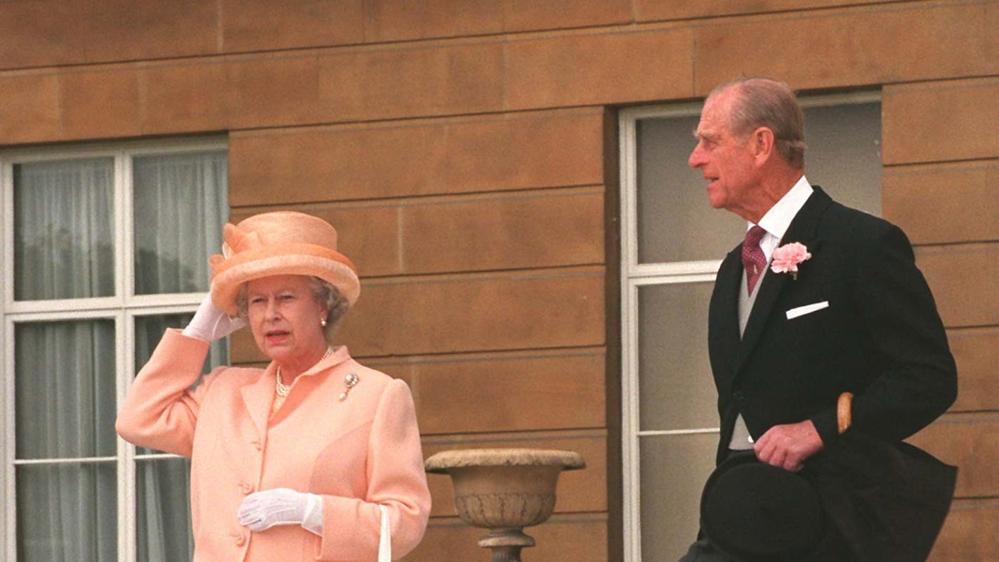 Mbretëresha Elisabetta dhe bashkëshorti festojnë 70-vjetorin e martesës
