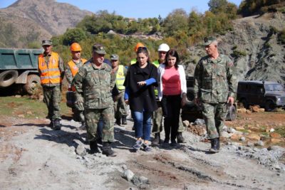 Prej 27 vitesh nuk shkel asnjë ministër, Xhaçka viziton fshatin e thellë